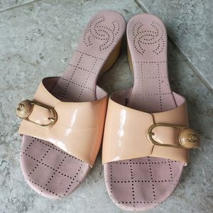 Vintage Channel 2" wooden salmon sandals